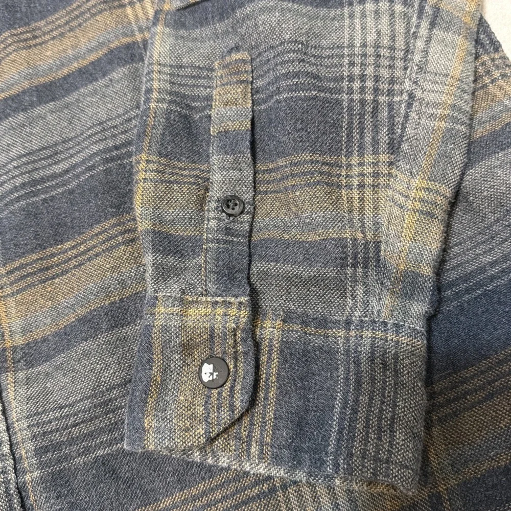 Roark Flannel Shirt Men Medium Classic Fit Snap Button Flap Pockets Patches